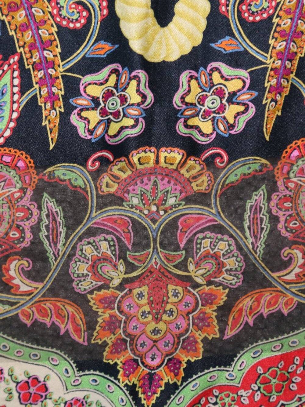 One of kind Auth Italy made Christian Dior Large silk scarf PHEASANT PAISLEY vtg - Picture 14 of 16